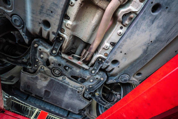 Зошто ракувањето со вашиот автомобил започнува со черупка на контролната рака